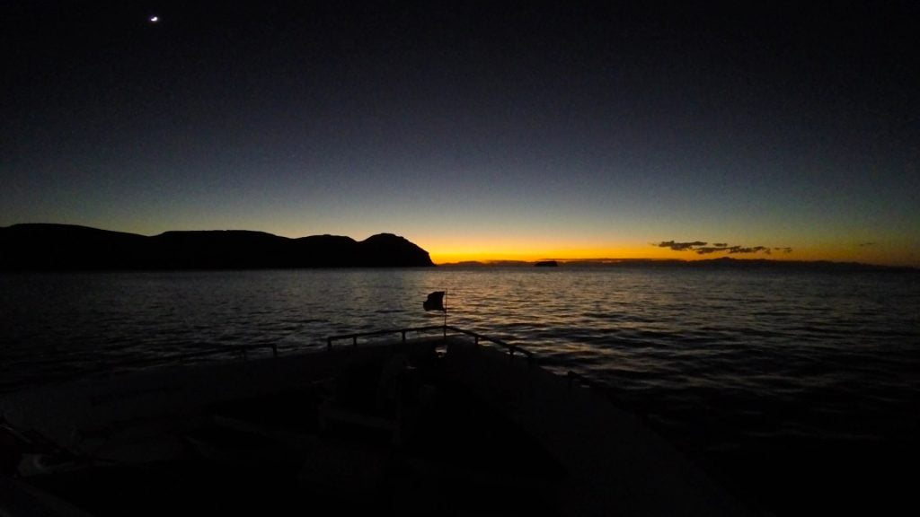 Sunset at Espíritu Santo Island - Club Cantamar